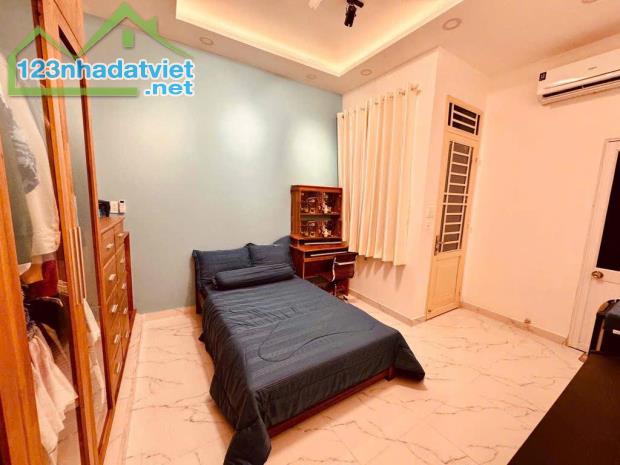 BÁN NHÀ Hẻm 443 Lê Văn Sỹ, P.12, Q.3.  DT: 3.6m x 23m, Chỉ 10.3 Tỷ - 2