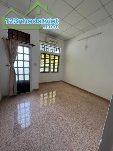 40GV - Bán Nhà 2 tầng BTCT, Phan Huy ích P.12 NHỈNH 3.9 Tỷ, HXH, SHR Chính Chủ - 2