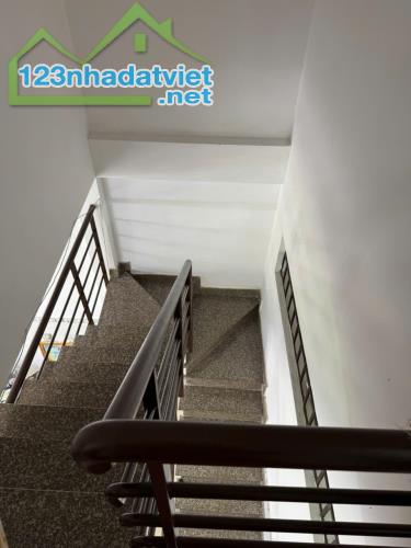 40GV - Bán Nhà 2 tầng BTCT, Phan Huy ích P.12 NHỈNH 3.9 Tỷ, HXH, SHR Chính Chủ - 3