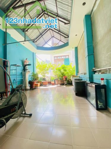 8.5 TỶ HƠN - NHÀ HẺM HOÀNG SA QUẬN 3, GẦN COOPMART NHIÊU LỘC - XE HƠI THÔNG - 65M2 2 LẦU - 4