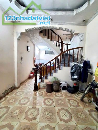 Bán NR 30m2, 5,3 tỷ, 4PN, 3WC tại Bùi Xương Trạch, Thanh Xuân, HN - 1