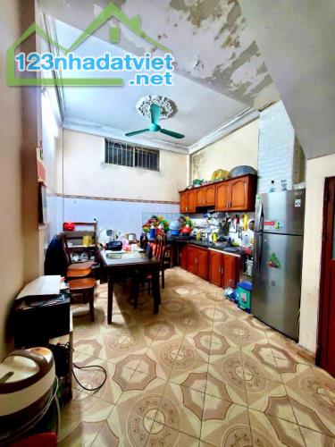Bán NR 30m2, 5,3 tỷ, 4PN, 3WC tại Bùi Xương Trạch, Thanh Xuân, HN - 3