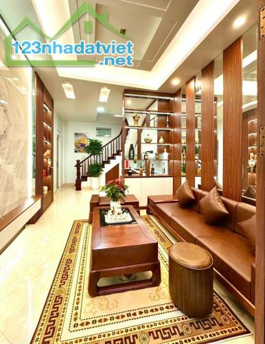 Ngọc Hà, 36m² x 5 tầng 8,6 tỷ(ctl₫ Nhà dân tự xây, nội thất hiện đại, khu dân trí cao, gần