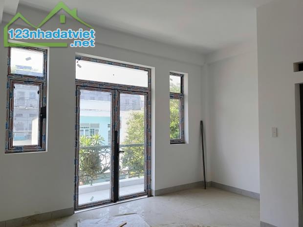 Bán nhà CHDV, đường Lê Trọng Tấn - Gần Cầu Bưng, 5x20m, 5 T - thang máy, 10PN, 10,5 tỷ. - 1