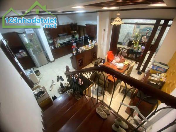 Bán Nhà đẹp phố Nguyễn Thái Học, Quận Ba Đình 4 tầng, mặt tiền 4m, diện tích 113m2
