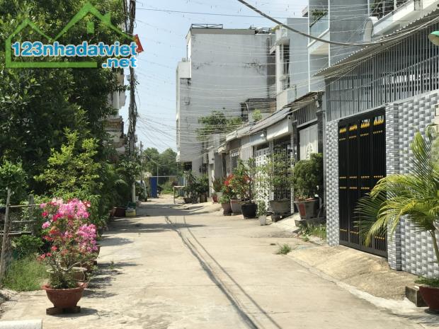 BÁN ĐẤT 142m2 HẺM XE HƠI NGAY CẦU PHÚ XUÂN- Giá 4,.tỷ - 2