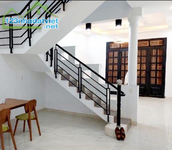 Bán nhà giáp Nguyễn Quý Yêm 64m2 2 tầng xe hơi đỗ cửa nhích 5 tỷ - 1