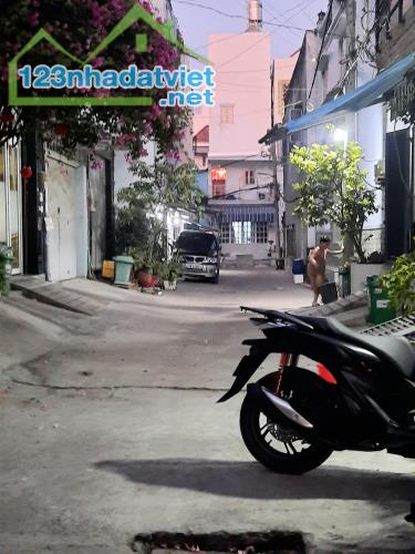 Bán nhà giáp Nguyễn Quý Yêm 64m2 2 tầng xe hơi đỗ cửa nhích 5 tỷ - 3