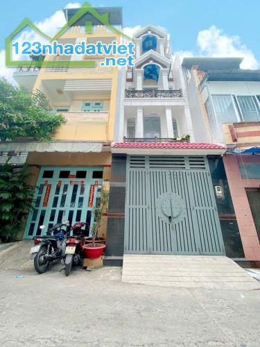 BÁN NHÀ 4 TẦNG - 70M2 - LÊ VĂN QUỚI - HÒA BÌNH - BÌNH TÂN - CHỈ 7.5 TỈ TL