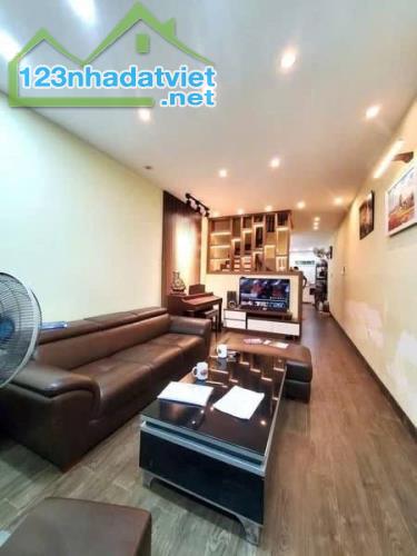 NHÀ ĐẸP RỰC RỠ ] GẦN NGUYỄN THỊ THẬP - QUẬN 7 - 4.1x14.8m - 4 TẦNG - HƠN 6 TỶ - 3