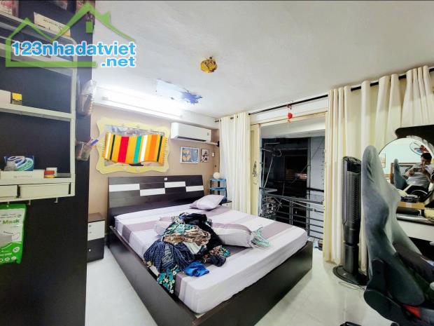 ** Nhà Sát Mặt Tiền, Hẻm ÔTÔ-Vị Trí Kinh Doanh Ngay Hồ Thị Kỷ -Lê Hồng Phong 45M2 10.9Tỷ - 2