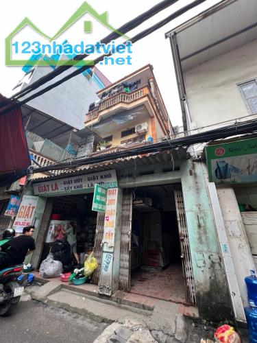Bán Nhà cũ Xuân La - 252m2 x 3T x MT 6.5m - Ngõ thông oto đỗ cửa - Hướng Nam