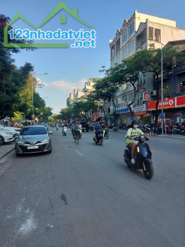 Bán Nhà cũ Xuân La - 252m2 x 3T x MT 6.5m - Ngõ thông oto đỗ cửa - Hướng Nam - 5