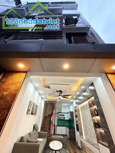 Nhà đẹp, dân xây cạnh Times City - Minh Khai - quận Hai Bà Trưng, 31m2, 5 tầng, 5 tỷ 900