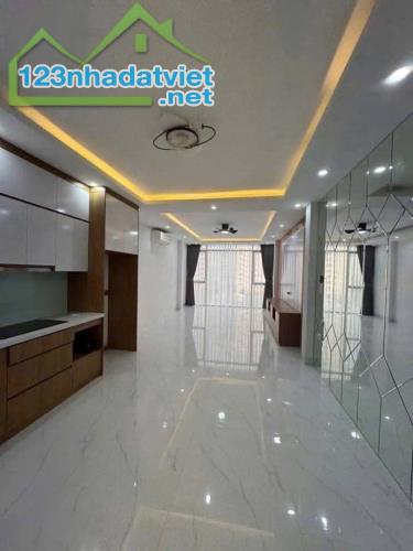 Lô góc, phân lô, ô tô, Vũ Tông Phan, Thanh Xuân. Dt 45m2, 7 tầng, giá 12,1 tỷ