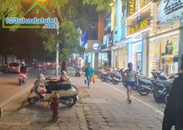 BÁN NHÀ MẶT PHỐ CHÙA BỘC, DT 50m2, XÂY 7 TẦNG GIÁ CHỦ CHÀO 32 TỶ - 4