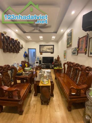 BÁN NHÀ MẶT PHỐ CHÙA BỘC, DT 50m2, XÂY 7 TẦNG GIÁ CHỦ CHÀO 32 TỶ - 3
