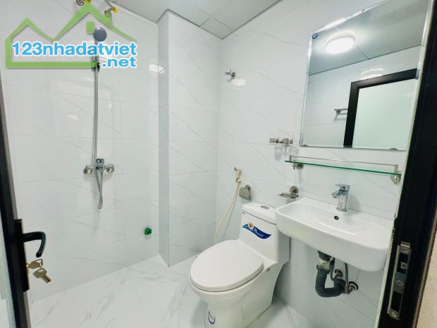 Cbo thuê MBKD ngõ ô tô Thái Hà, 5 tầng, 30m2, 4 ngủ, KD Cà Phê, Spa..22 Triệu - 4