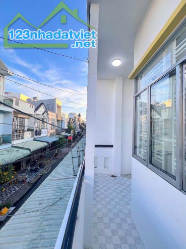 NGỢP!!! bán gấp căn 110m2 sổ hồng riêng 860tr Trung Chánh Hóc Môn - 2