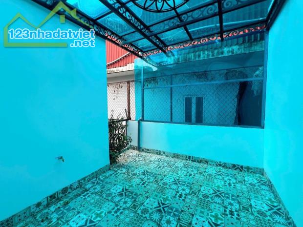 🏡 TUYỆT PHẨM NHÀ CẦU GIẤY – 5M RA Ô TÔ – GẦN HỒ MÁT RƯỢI – NHÀ NỞ HẬU TÀI LỘC - CHỈ 8.5 T - 4