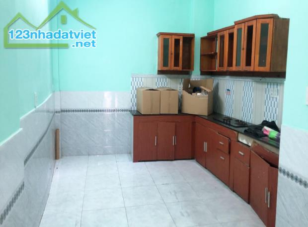 Bán nhà mặt tiền kinh doanh Nguyễn Thái Bình, P4, Tân Bình, 72m2, 3 tầng. 6 phòng ngủ - 1