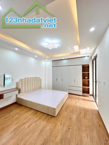 💥Nhà Đẹp Đống Đa, Gần Xã Đàn, Ngõ Ba Gác Tránh, DT 40m2, 5 Tầng, Full Nội Thất - 3