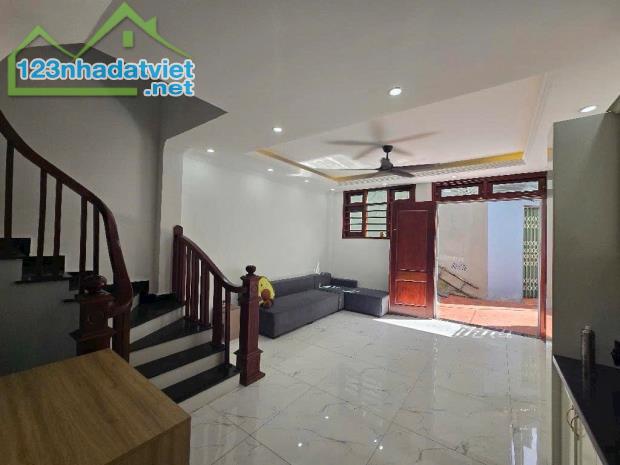 Nhà đẹp ở sướng lắm ý full nội thất cực đỉnh