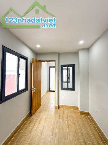 BÁN NHÀ PHÚ NHUẬN HXH 45M2 4 TẦNG 5 PN ĐẸP HẺM THÔNG KD LÊ VĂN SỸ 6.98 TỶ. - 2