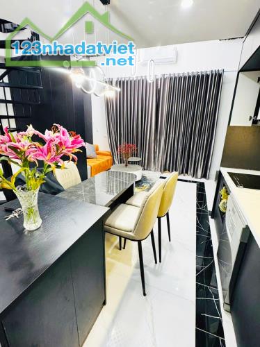 THIỆN CHÍ BÁN NHÀ HAI BÀ TRƯNG 42M2x5T LÔ GÓC, THANG MÁY, OTO ĐỖ CỬA, NGÕ NÔNG THÔNG, KD - 3