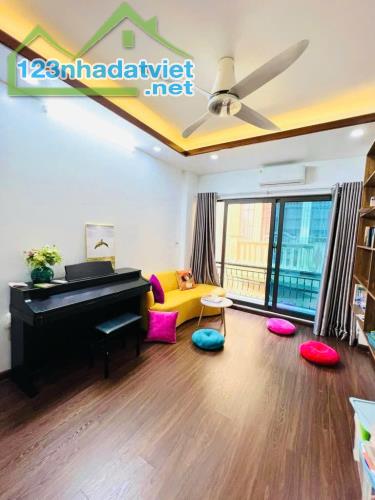 Mặt ngõ minh khai cách phố 30m ngõ thông -DT 48m2x5T full nội thất