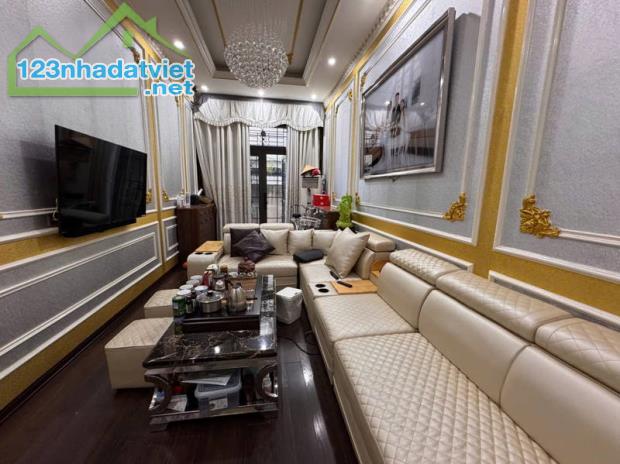 6 TẦNG THANG MÁY - 2 MẶT NGÕ - NGÕ THẲNG TẮP - AN SINH TUYỆT VỜI , HƯỞNG TRỌN GIÓ TÂY HỒ ,