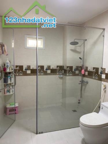NHÀ ĐẸP LUNG LINH - GIÁP PHẠM VĂN BẠCH & TRƯỜNG CHINH TB - HXH THÔNG - DT 75M² - 3 TẦNG