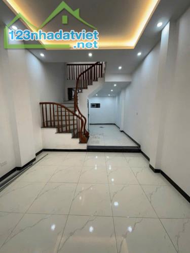 4.2 tỷ nhà 41m ngay chợ Cộng Hòa Hữu hòa Thanh Trì Cầu Tó chủ cần bán nhanh  Nhà thiết kế - 2