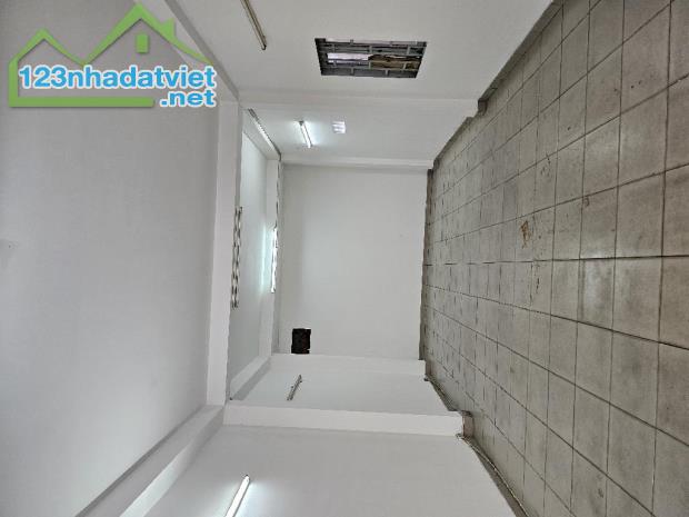 NHÀ 5 X 13M- HƯƠNG LỘ 2 - 4 TẦNG- HẺM Ô TÔ- GIÁ 5.55 TỶ. - 2