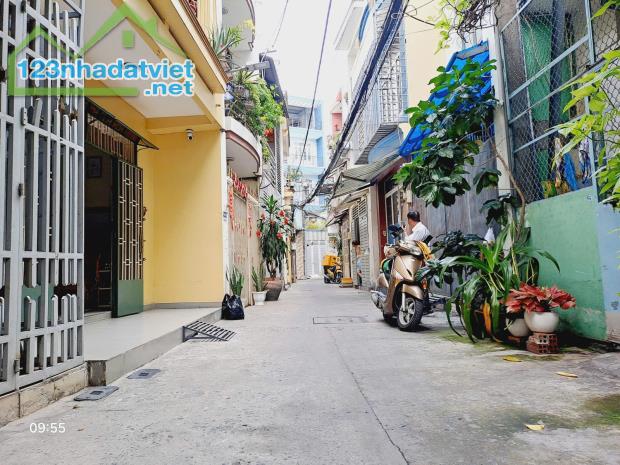 Bán Nhà Tân Bình, Phường 11 Khu Vip Bàu Cát,  5 tầng,40m2, 4 phòng ngủ, chỉ ̀5 tỷ nhinh TL