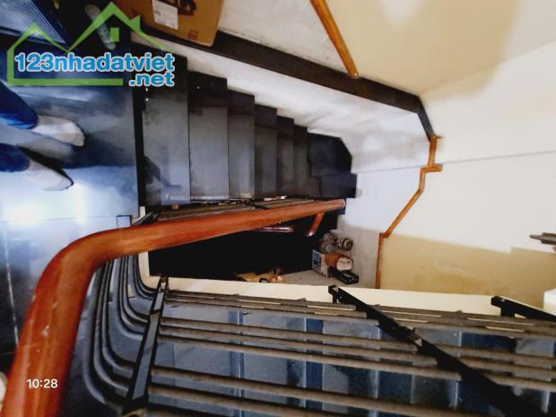 Bán Nhà Tân Bình, Phường 11 Khu Vip Bàu Cát,  5 tầng,40m2, 4 phòng ngủ, chỉ ̀5 tỷ nhinh TL - 2