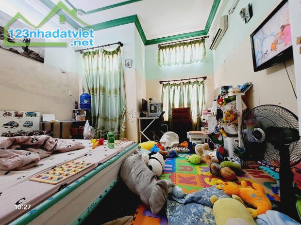 Bán Nhà Tân Bình, Phường 11 Khu Vip Bàu Cát,  5 tầng,40m2, 4 phòng ngủ, chỉ ̀5 tỷ nhinh TL - 3