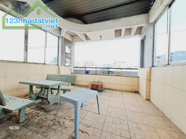 Bán Nhà Tân Bình, Phường 11 Khu Vip Bàu Cát,  5 tầng,40m2, 4 phòng ngủ, chỉ ̀5 tỷ nhinh TL - 5