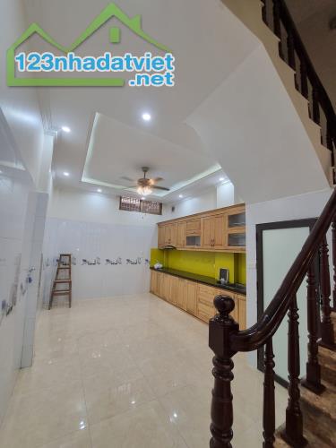 38m Kiến Hưng Hà Đông chỉ 5 tỷ tổ 11  xe ô tô để ở Xala gần mặt phố trước nhà siêu rộng - - 1