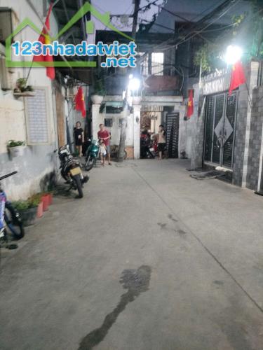 [Tân Bình] Bán Nhà Hẻm Phạm Văn Bạch – 3PN 3WC – Khu Dân Cư Yên Tĩnh, Xe Hơi Vào Tận Nhà - 3
