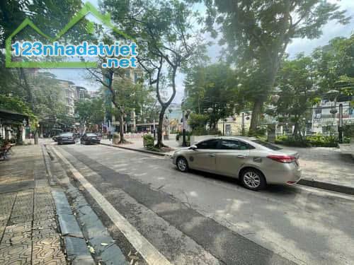 HIẾM!!! CHỈ 553 TRIÊU M NHÀ MẶT PHỐ TRÚC BẠCH 130M 9 TẦNG THANG MÁY GIÁ CHỈ 72 TỶ