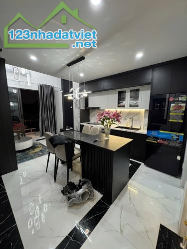 HOA HẬU NGUYỄN SƠN – 50M2 – 5 TẦNG – Ô TÔ NGỦ TRONG NHÀ – THANG MÁY – THIẾT KẾ HIỆN ĐẠI - 3