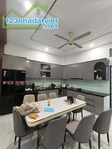 Bán nhà 4 tầng, 75m², 4PN, 4WC, Q.2, 9.6 tỷ, sổ hồng - 2