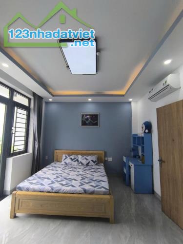 Bán nhà 4 tầng, 75m², 4PN, 4WC, Q.2, 9.6 tỷ, sổ hồng - 1