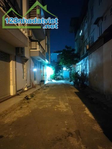 [Tân Bình] Bán Nhà Hẻm Nguyễn Sỹ Sách – 3PN 3WC – Nhà Đẹp Ở Ngay – Sổ Riêng - Chỉ 10.5tỷ - 3