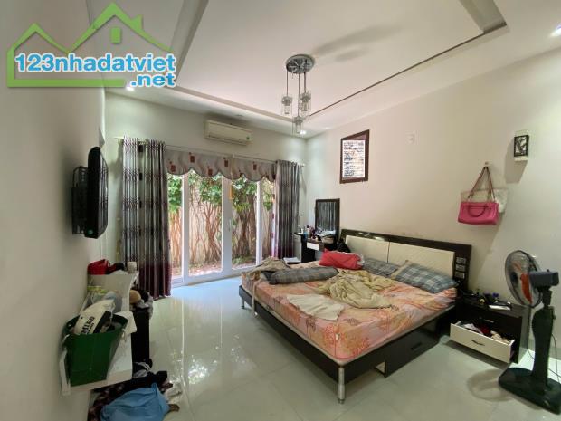 Bán nhà 2 tầng sân vườn tại Đường Phan Bá Phiến, Mân Thái - 1