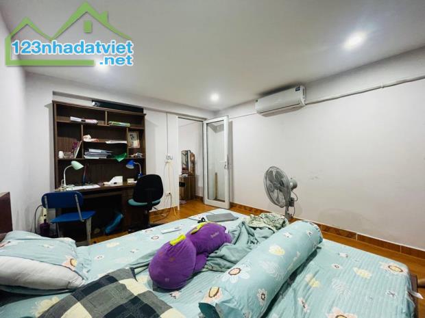📣 Bán nhà 44m2 Ngô Gia Tự, Long Biên, Ô tô, Dân xây, 2 thoáng, 5 tỷ 5 - 5