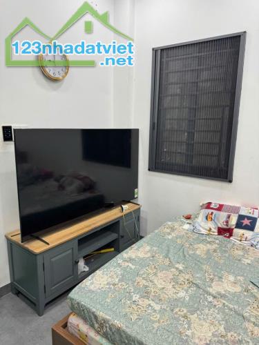 🏡 **NHÀ BÁN - 3 TẦNG  + SÂN THƯỢNG - 44.1M2 - ** **NGANG 4.2M X 10.5 - CHỈ 5TY400** - 4