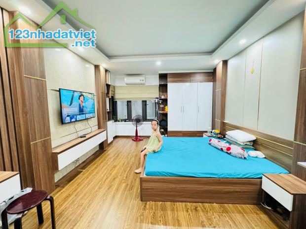 Bán nhà khu siêu VIP phố tô vĩnh diện. 35m2, 5 tầng, tặng full nội thất xịn. - 2