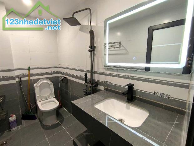 Bán nhà Hoàng Văn Thái ngõ thông lô góc nhà đẹp ở luôn đầy đủ nội thất xịn 48m giá 8.55 tỷ - 3